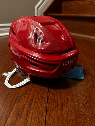 Large Bauer Re-Akt 150 Helmet (New)