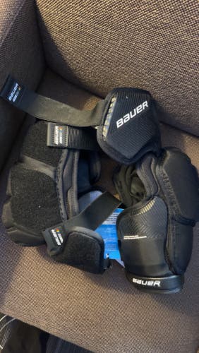 Senior Medium Bauer Pro Series Elbow Pads (New)