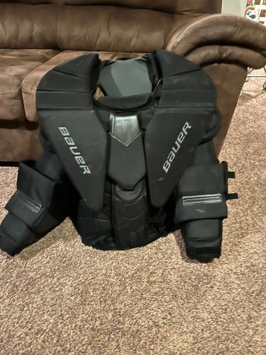 Medium Bauer Pro Series Goalie Chest Protector (Used)