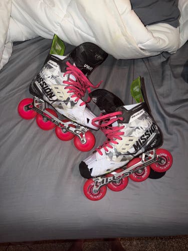 Mission Inhaler WM02 Inline Skates Wide Width Size 9 (Used)