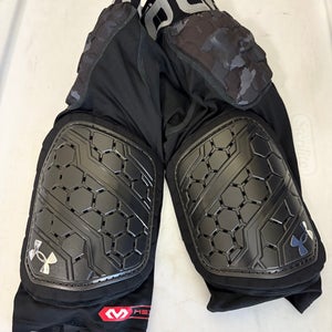 XS Youth Under Armour (New) football padded shorts