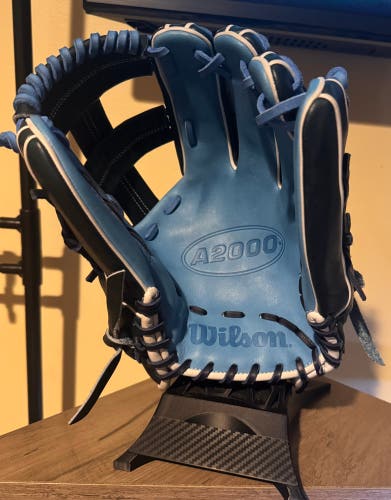 Wilson A2000 RH Infield Baseball Glove 11.75" (New)