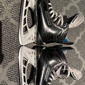 Black 2015 Bauer Nexus 8000 Hockey Skates Extra Wide Width 8 (Used)