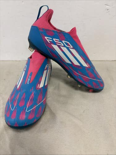 Girls Junior Size 1 Adidas F50 Fiber skin Soccer Cleats.