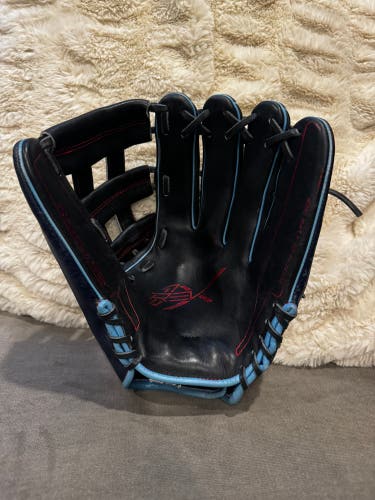 Rawlings REV1X RH Outfield Baseball Glove 12.75" (Used)