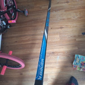 Bauer Eon Pro hockey stick p28 77 flex