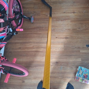 Pro Stock Hockey Sticks Senior Left Hand Hockey Stick P28 77 Flex (Used)