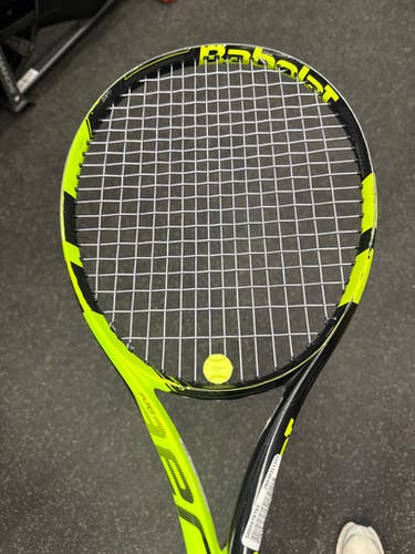Used Babolat AERO Adult Tennis Racquet Black 4 1/8" 11337-S000479793