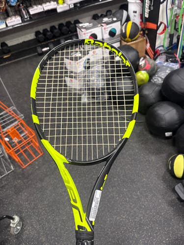 Used Babolat AERO Adult Tennis Racquet Black 4 1/8" 11337-S000479794