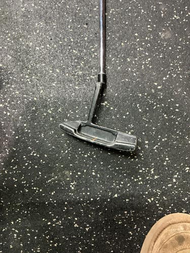 (Used) Right Handed Men's Blade Putter