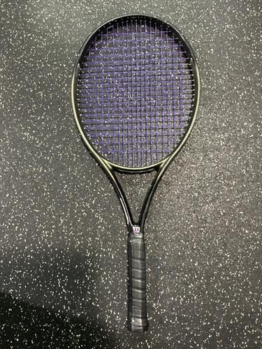 Wilson (Used) Adult 4 3/8" Tennis Racquet