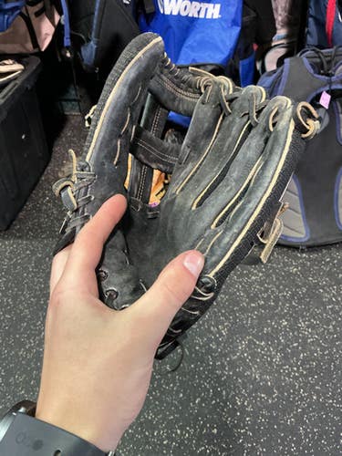 Used Regent BLACK GLOVE BB/SB Glove RH Throw Black 11" 10743-S000465973