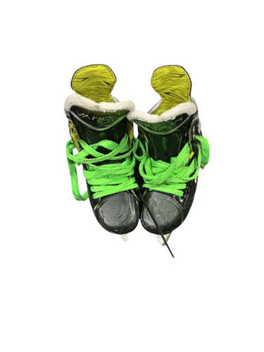 Used Bauer VAPOR Junior Hockey Skate Junior 02.5 10743-S000471624