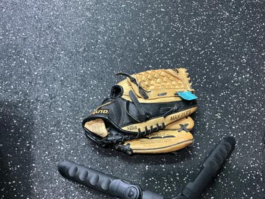 Used Mizuno GPP 1002 BB/SB Glove RH Throw Brown 10" 10743-S000475886