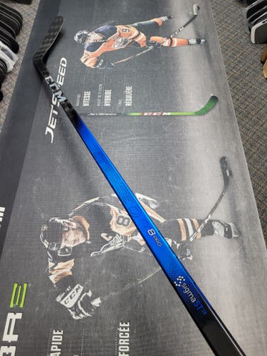 P90M | 85 Flex NEW! Senior CCM JetSpeed FT8 Pro Right Handed Hockey Stick Pro Stock