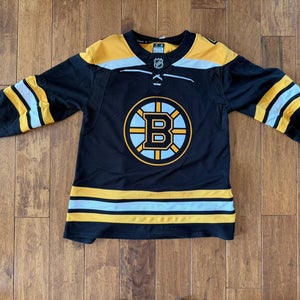 Boston Bruins Black Fanatics Premium Size 52 Jersey (New)
