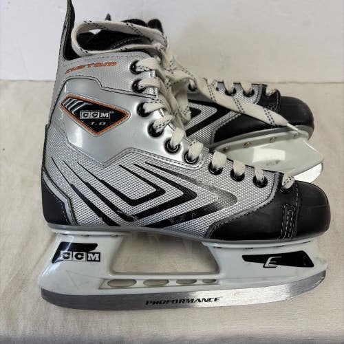 Senior Adult Size 6 CCM VECTOR 1-0 88 Ice Hockey Skates. Excellent Condition