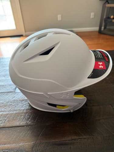 One Size Fits All Under Armour UABH2-100 Batting Helmet (New)