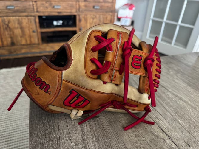 Wilson A2000 RH Infield Baseball Glove 11.5" (Used)