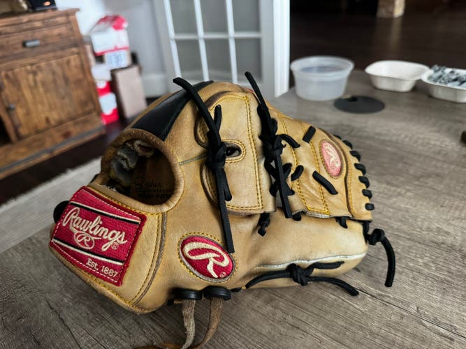 Rawlings Gold Glove RH Baseball Glove 11.5" (Used)