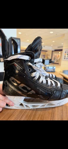 CCM JetSpeed FT6 Pro Hockey Skates size 7 (Used)