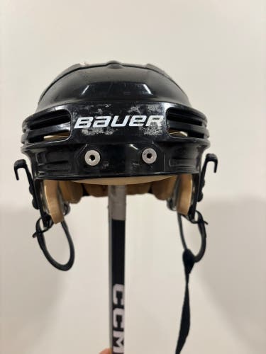 Medium Bauer 4500 Helmet (Used)