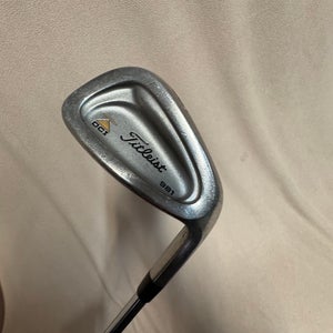 Men's 9 Iron Titleist DCI 981 Right Handed Uniflex Steel Shaft (Used)