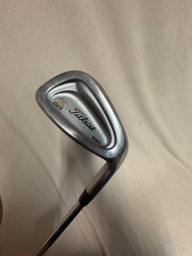 Men's 9 Iron Titleist DCI 981 Right Handed Uniflex Steel Shaft (Used)