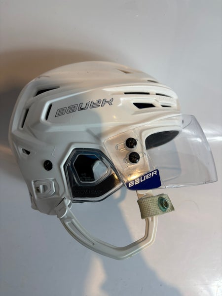 Small Bauer Re-Akt 150 Helmet (Used)