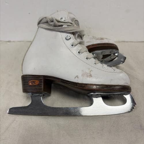Girls Junior Youth size 12 Riedell Figure Ice Skates.