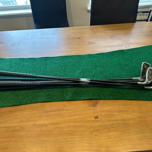 Men's Right Handed Iron Set (Used) Exceed oversized golf club iron set 7 iron 4-pw