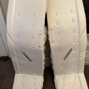 36" Passau Goalie Leg Pads (New)