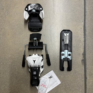 New Atomic Warden 13 MNC Ski Bindings White Black 100mm Brake DIN 4-13