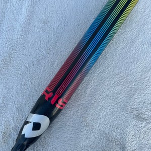 Black 2020 DeMarini Prism Composite Bat (-10) Composite 22 oz 32" (Used)