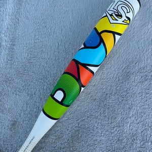 White Louisville Slugger Diva Alloy Bat (-11.5) Alloy 17.5 oz 29" (Used)