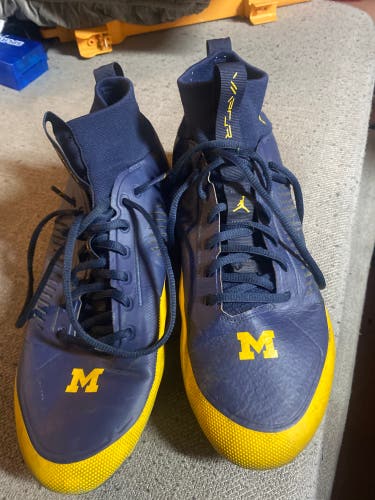 Michigan Wolverines Jordan Football Cleats – Size 10.5