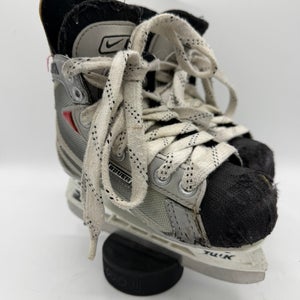 2007 Bauer Vapor XXII Hockey Skates Regular Width Size 11