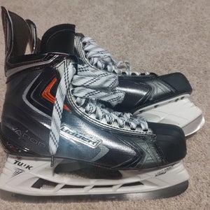 2013 Bauer Vapor APX2 Hockey Skates Regular Width Pro Stock 10.5 (Used) with extra runners