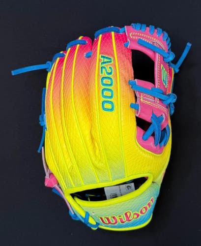 Fall 2025 A2000® 1786SS 11.5” Infield Baseball Glove