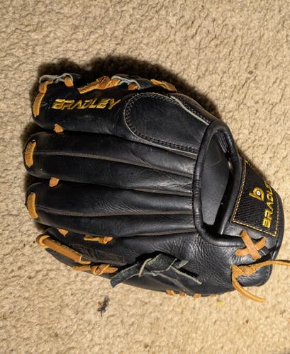 Infield RH Next Play Baseball Glove 11" (Used)