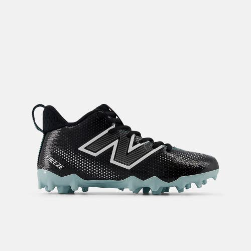 New Balance FreezeLX v5 FREEZJB5 Little Kids 4.5 B Black White Cleat HAWK2534