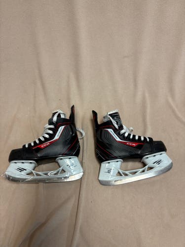 Black CCM JetSpeed 250 Hockey Skates Size 1 (Used)