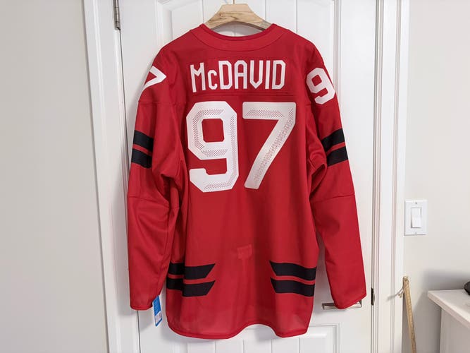 BNWT Authentic Bauer 2026 Olympics Canada Connor McDavid Semi Pro Jersey Size 56