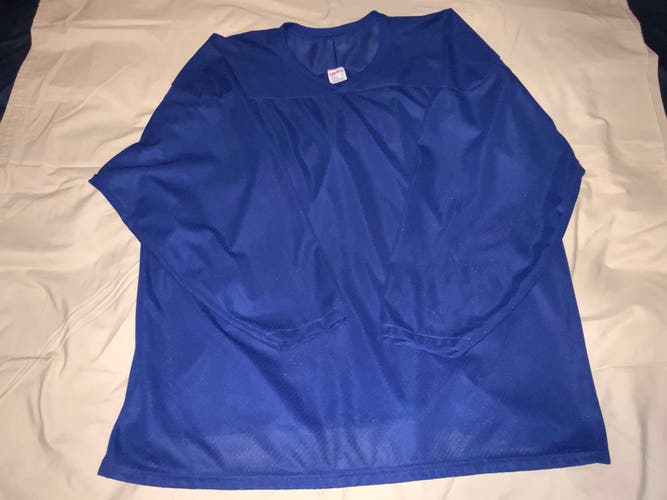 NEW Made in Canada Vintage CCM Hockey Practice Jersey in Royal Blue color in size XXL.