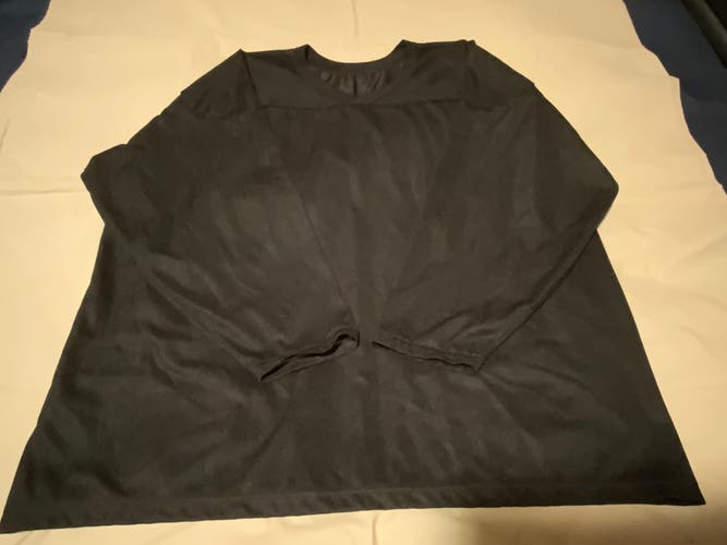 Eleven (11) NEW Made in Canada Vintage CCM/Maska Hockey Practice Jerseys-Various Colors Size XXL.