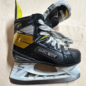 2020 Bauer Supreme 3S Hockey Skates Extra Wide Width Size 1 (Used)