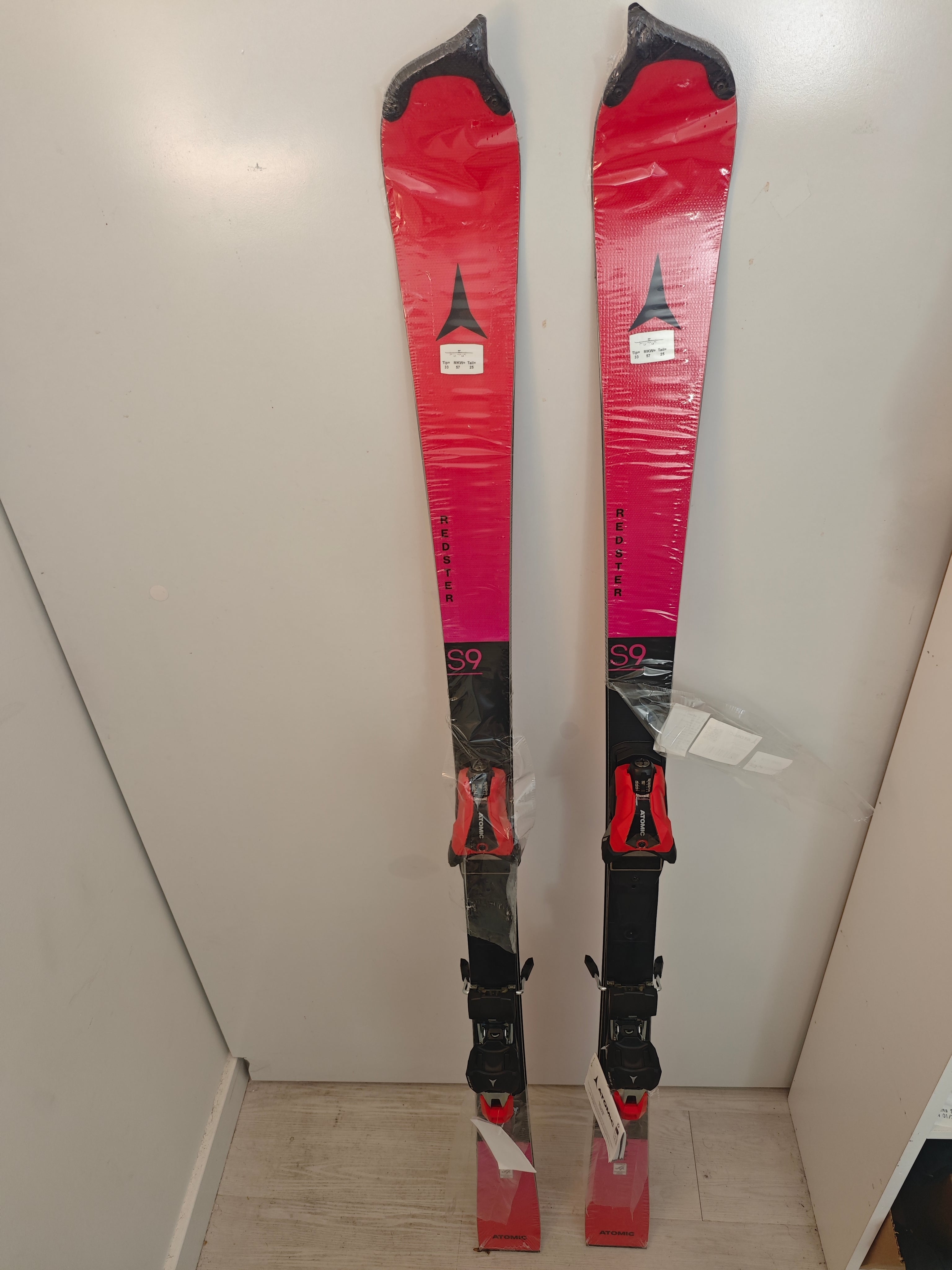 Atomic 145 cm Redster S9 SL Slalom Race Skis With Atomic Z10