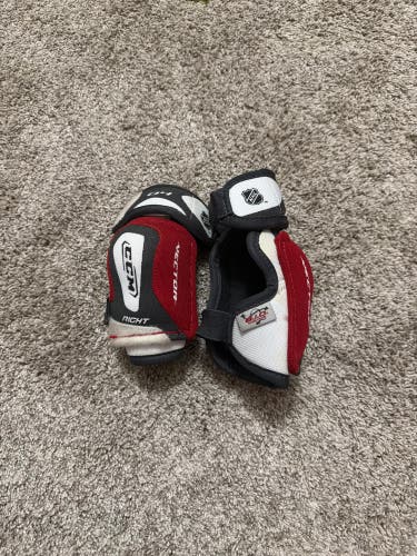 Youth Medium CCM Vector Elbow Pads (Used)