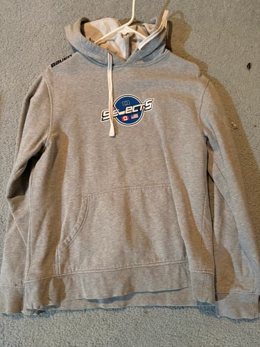 Bauer selects hoodie