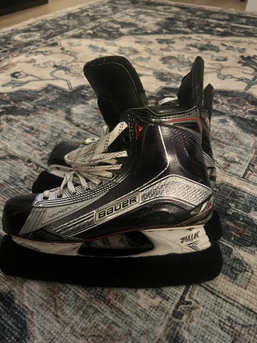 2017 Bauer Vapor 1X Hockey Skates Regular Width Pro Stock 10 (Used)